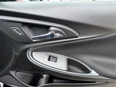 Used 2021 Chevrolet Malibu LT image 25