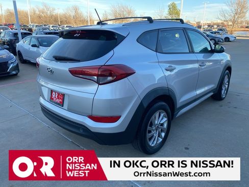 Used 2017 Hyundai Tucson SE image 5