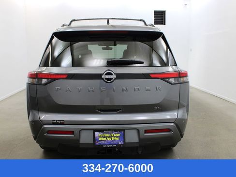 New 2026 Nissan Pathfinder SL image 3