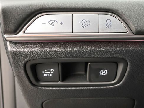 Used 2025 Genesis GV80 2.5T Select image 19