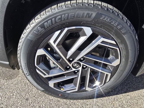 New 2026 Hyundai Tucson Limited image 8