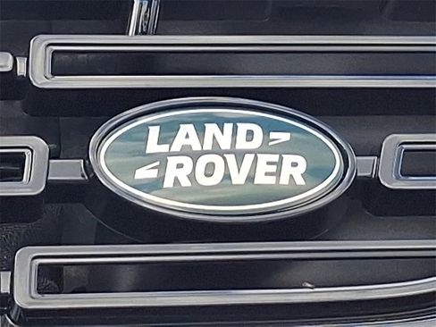 New 2026 Land Rover Range Rover Velar Dynamic SE image 18