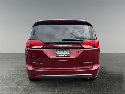 Used 2018 Chrysler Pacifica Limited w/ Advanced Safetytec Group FWD image 5