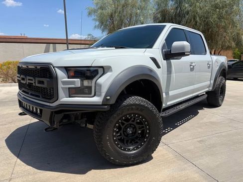 Used 2017 Ford F150 Raptor w/ Equipment Group 802A Luxury AWD/4WD image 1