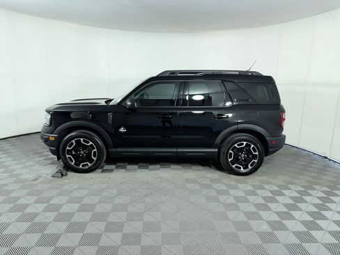 Used 2024 Ford Bronco Sport Outer Banks w/ Tech Package AWD/4WD image 2