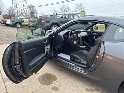 Used 2014 Subaru BRZ Limited w/ Popular Package #1B image 13