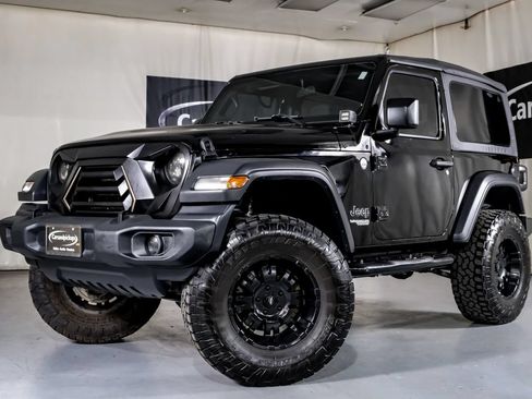 Used 2020 Jeep Wrangler Sport AWD/4WD image 4