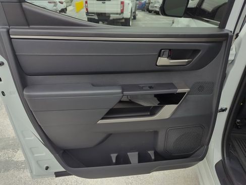 Used 2024 Toyota Tundra Limited image 25