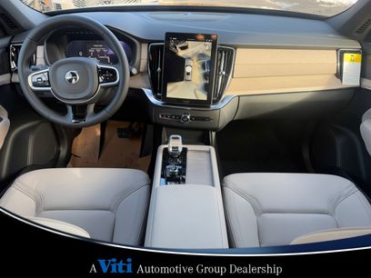 Used 2026 Volvo XC90 B6 Plus w/ Protection Package Premier