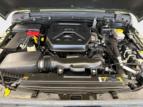 Used 2023 Jeep Wrangler Sport image 21