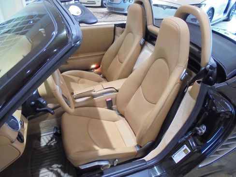 Used 2006 Porsche Boxster RWD image 8