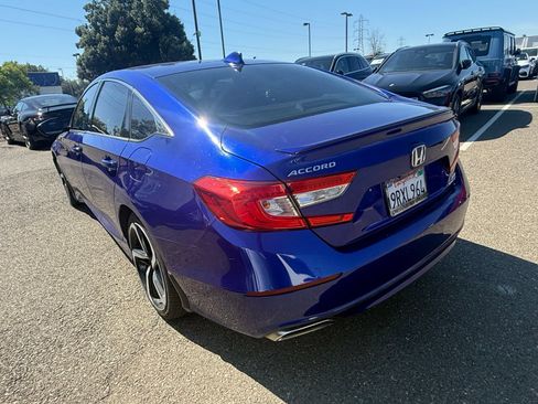 Used 2020 Honda Accord Sport image 3