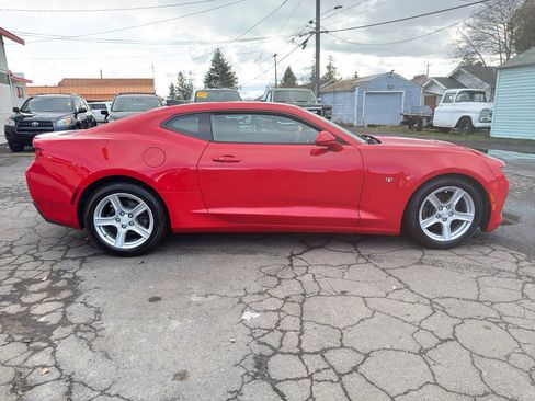 Used 2017 Chevrolet Camaro LT w/ Technology Package image 7