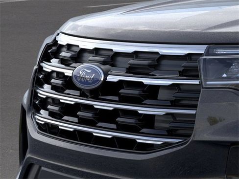 New 2026 Ford Explorer Active w/ Active Comfort Package image 17
