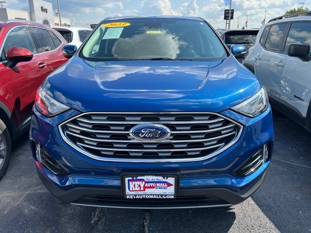 Used 2023 Ford Edge Titanium AWD/4WD image 2