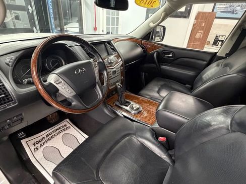 Used 2018 INFINITI QX80 Sport Utility 4D w/ Driver Assistance Package image 9