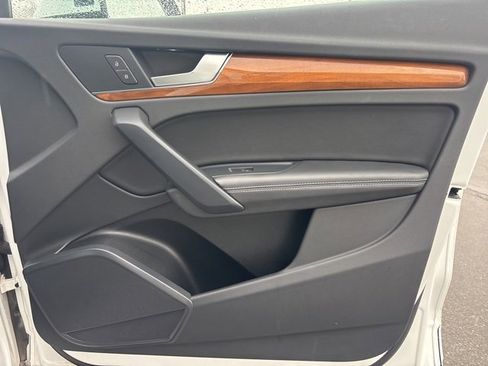 Used 2022 Audi Q5 2.0T Premium Plus image 11