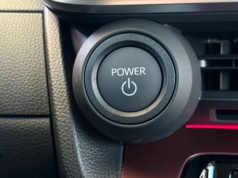 New 2026 Toyota Prius Plug-In Hybrid FWD image 22