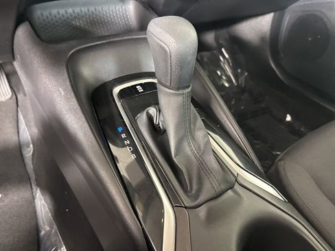 Used 2025 Toyota Corolla LE image 17