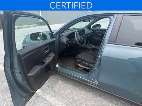 Used 2024 Honda HR-V Sport image 11