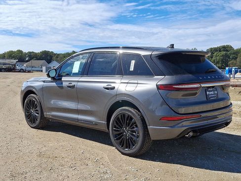 New 2026 Lincoln Corsair Reserve w/ Jet Appearance Package image 4