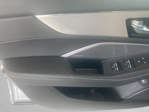 Used 2026 Acura MDX SH-AWD w/ Technology Package image 10