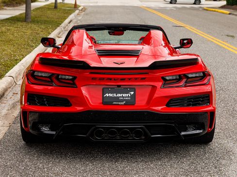 Used 2025 Chevrolet Corvette Z06 image 6