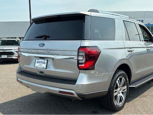 Used 2022 Ford Expedition Limited AWD/4WD image 11