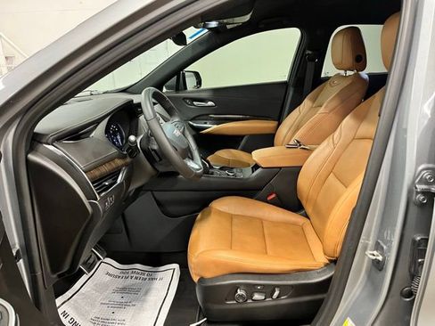 Used 2023 Cadillac XT4 Sport image 22