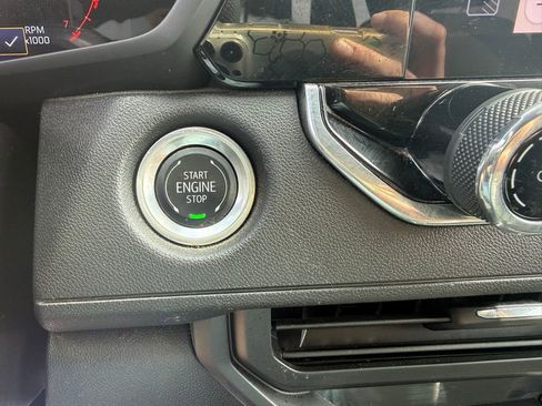 Used 2024 Chevrolet Colorado W/T w/ WT Convenience Package image 33