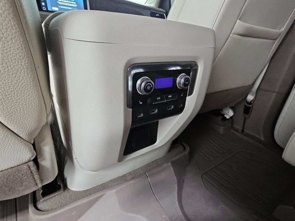Certified 2023 GMC Yukon XL Denali w/ Denali Reserve Package RWD image 36
