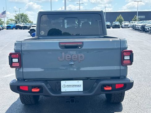 Used 2026 Jeep Gladiator Mojave AWD/4WD image 4