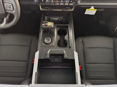 Used 2024 GMC Hummer EV 3X w/ Omega Edition AWD/4WD image 18