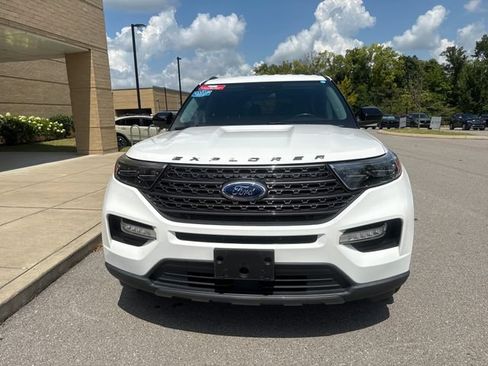 Used 2022 Ford Explorer XLT w/ Equipment Group 202A RWD image 7