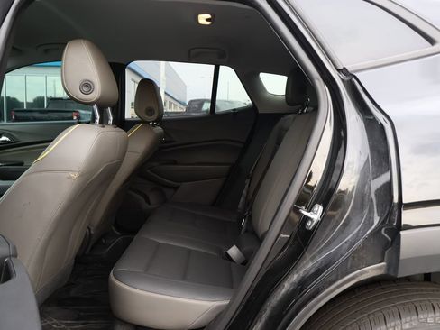 Used 2024 Chevrolet Trax ACTIV FWD image 30