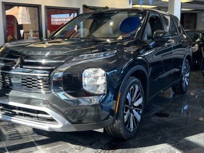 New 2026 Mitsubishi Outlander SE