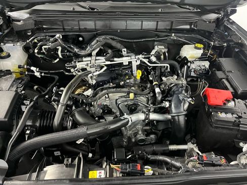 Used 2025 Ford Bronco Big Bend image 37