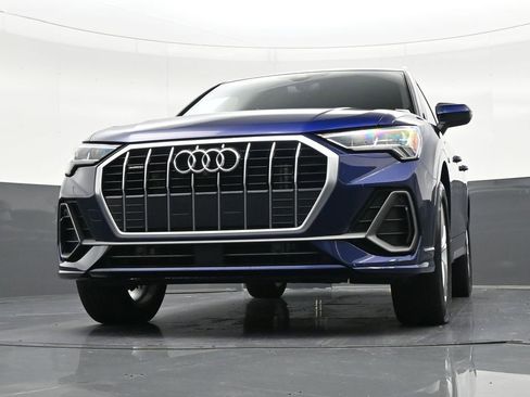 Used 2023 Audi Q3 2.0T Premium Plus w/ Premium Plus Package image 34
