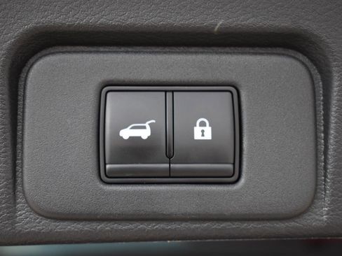 Used 2023 Nissan Rogue Platinum w/ Platinum Premium Package image 20