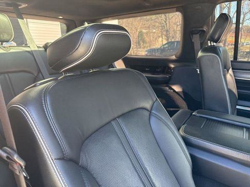 Used 2022 Jeep Grand Wagoneer Series II AWD/4WD image 35