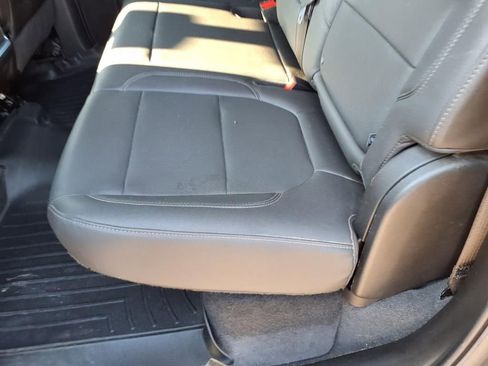 Used 2022 GMC Sierra 1500 SLT w/ SLT Premium Package image 22