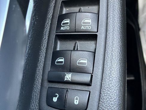 Used 2022 RAM 1500 Big Horn AWD/4WD image 16
