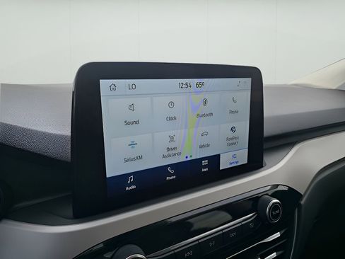 Used 2022 Ford Escape SE w/ Cold Weather Package image 22