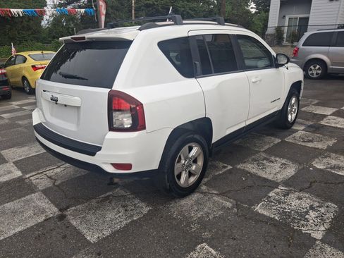 Used 2015 Jeep Compass Sport w/ Power Value Group FWD image 5