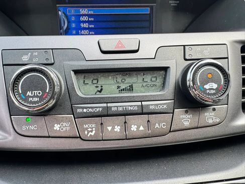 Used 2014 Honda Odyssey EX-L image 34