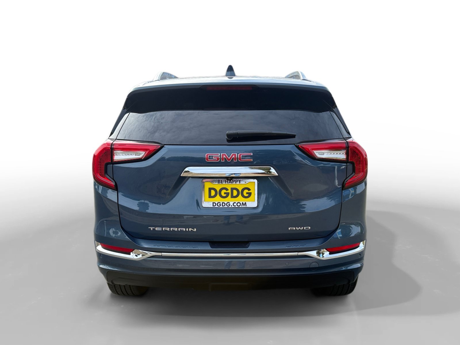 Used 2024 GMC Terrain Denali w/ Denali Premium Package AWD/4WD image 4
