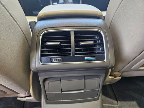 Used 2016 Audi Q5 2.0T Premium Plus w/ Technology Package AWD/4WD image 18