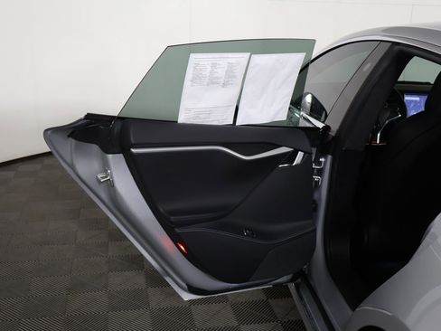 Used 2018 Tesla Model S P100D image 24