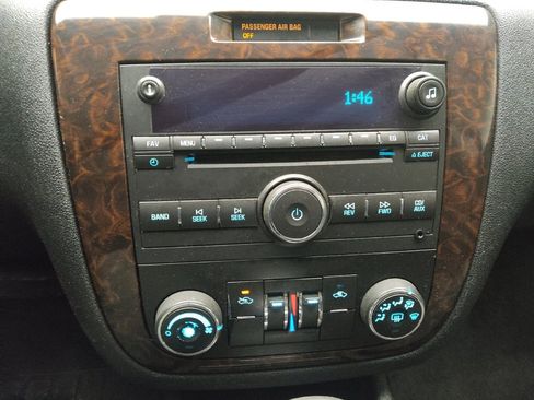 Used 2016 Chevrolet Impala LT image 27