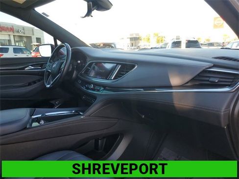 Certified 2024 Buick Enclave Premium image 29